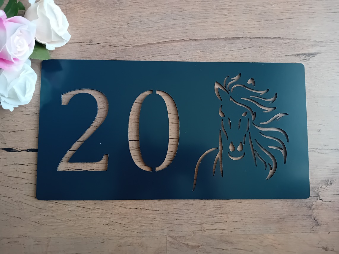 Číslo popisné: Horse
